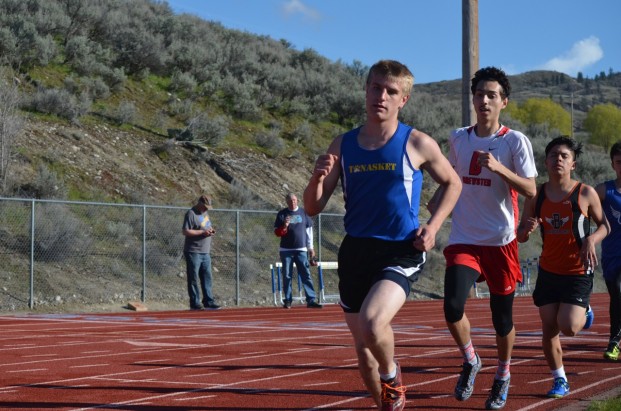 Katie Teachout/file photo Garrett Wilson, pictured here at his 2017 home meet, took first in 1600 Meters at Cashmere.