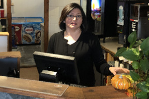 Gary DeVon/staff photo America Perez and America’s Family Grill are offering a free Thanksgiving dinner as a way of giving back to the community on Thursday from 2 p.m. to 5 p.m.