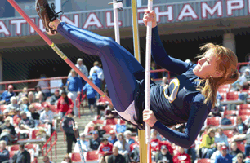 Brent Baker / staff photo — Oroville's Callie Barker made several clutch jumps to finish second in pole vault at the state 2B finals on Friday.