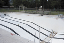 There's nothing resembling "fun" going on at the Tonasket City Pool this summer after it was shut down last fall and condemned this spring. The Tonasket City Council is trying to build a community-based coalition to spearhead the construction and long-ter
