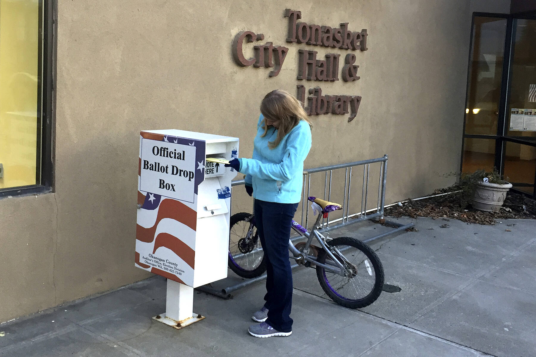 An official ballot drop box in front of the Tonasket City Hall and Library. Gary DeVon/file photo