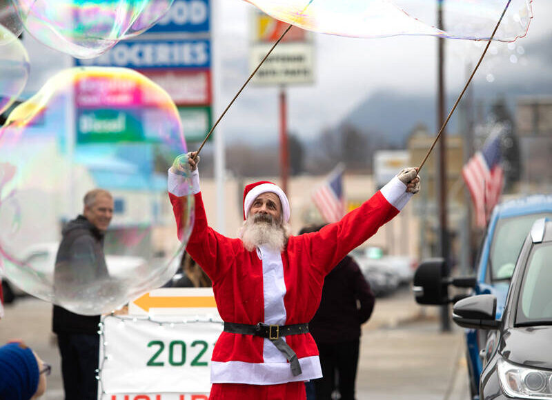 Holiday magic returns to the valley: Oroville and Tonasket kick off the season
