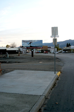 Photo by Gary DeVon            Thepedestrian sidewalk on the
