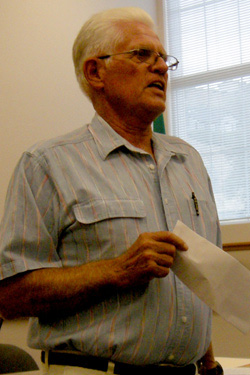 Okanogan orchardist Bob Blank said DOL inspectors were "out of line."