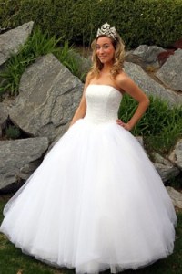 Photo by Terry MillsOroville MayFestival Queen Madison