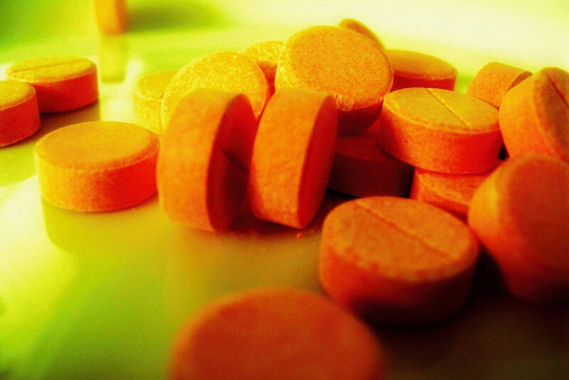 Gov. Jay Inslee signed a new drug law recently passed by the state legislature that aims to keep drugs illegal while attempting to force substance abusers into treatment programs.