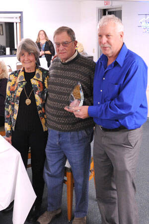 Chamber President DeVon presents Lynn and Lee Chapman with the Citizen of the Year award at the banquet. Lynn Chapman is probably best known for her tireless volenteer work with Oroville Streetscape and Lee Chapman for his work with The Oroville Initiative (TOI).