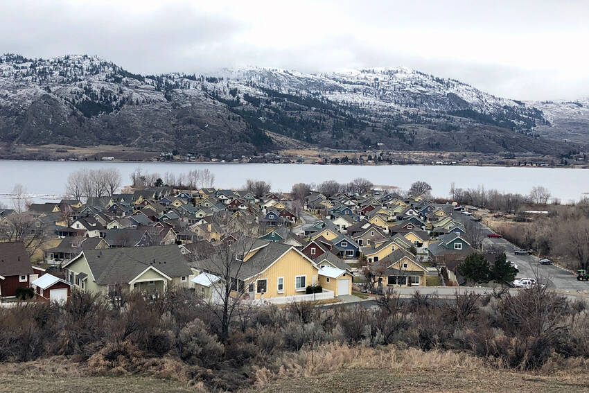 The Oroville City Council unanimously approved Veranda Beach Resort’s request to allow irrigation through residential meters for the individual villa lots. The approval applies only to the individual lots and does not extend to common areas. Gary De Von/GT file photo