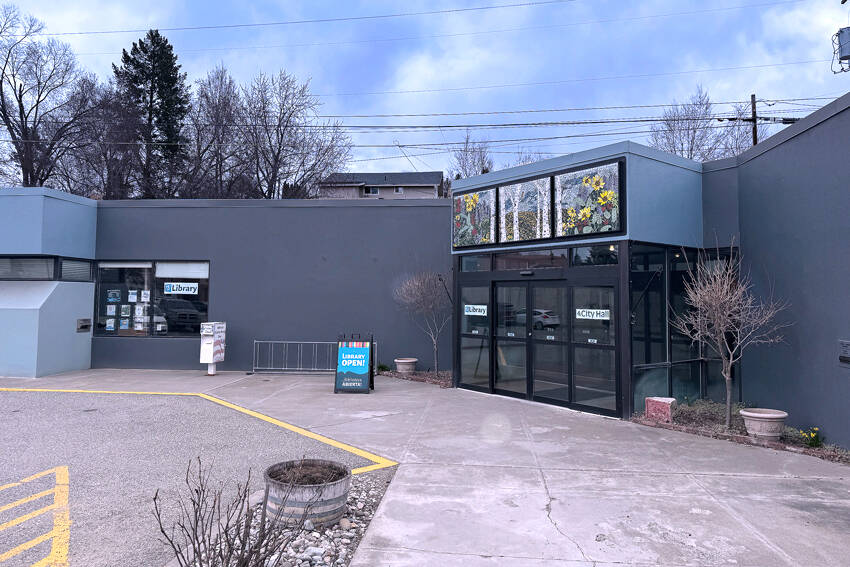 Tonasket City Hall and Community Library Gary De Von/GT file photo